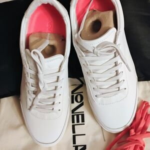 Novella White Sneakers for Men